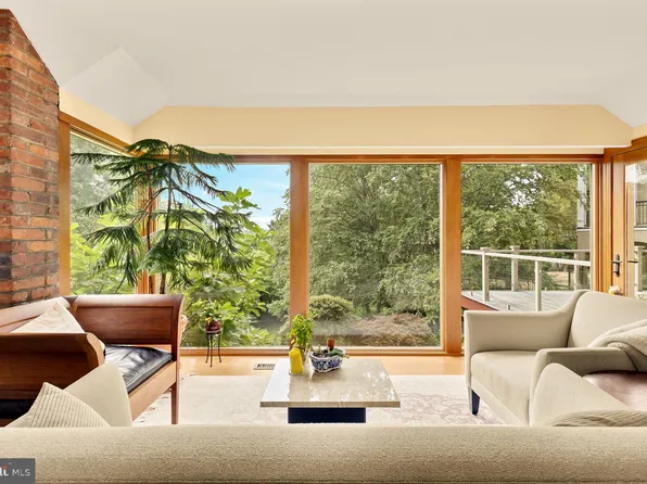 3111 Chain Bridge Rd NW, Washington, DC 20016