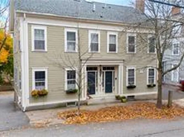21 Pratt St #3, Providence, RI 02906