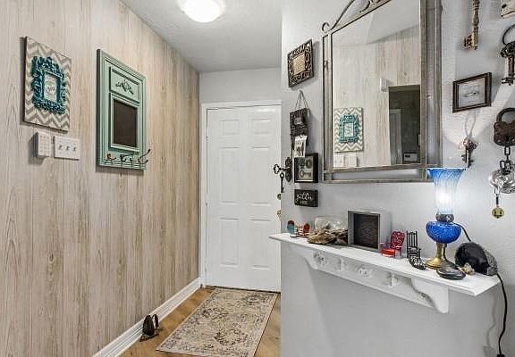 4th image of 9211 Benwick Dr