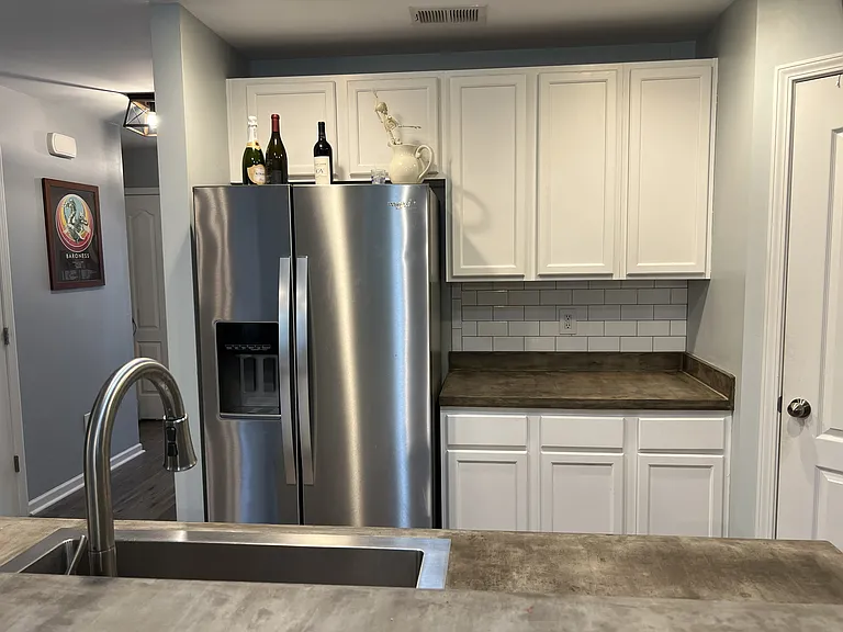 Kitchen Fridge Included