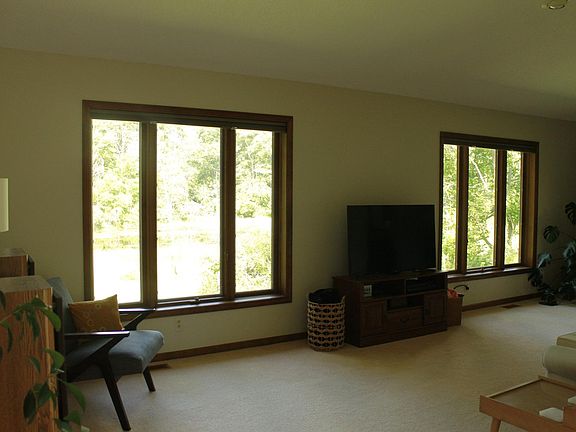 4th image of 473 Fairwood Rd