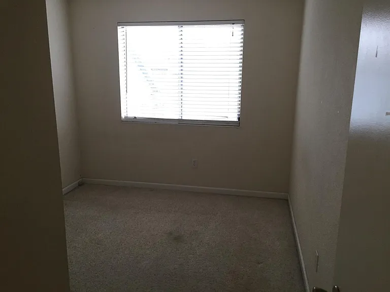 4571 Heron Ct — Photo 11