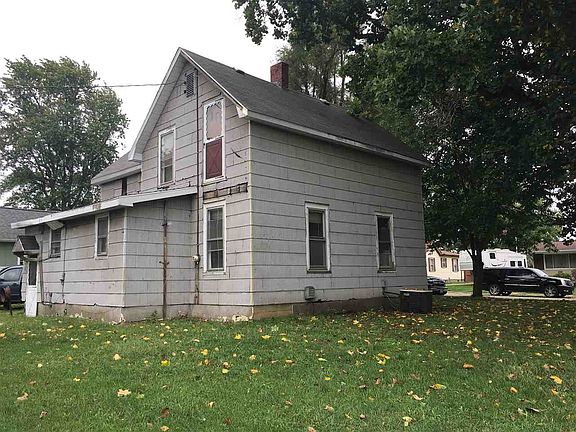 3rd image of 204 N 3rd St