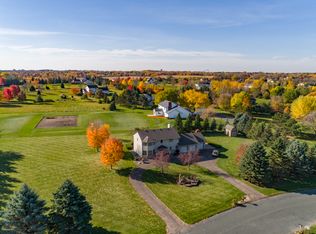 8483 27th St N, Lake Elmo, MN 55042