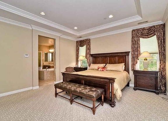 3rd image of 15326 Falcon Crest Ct