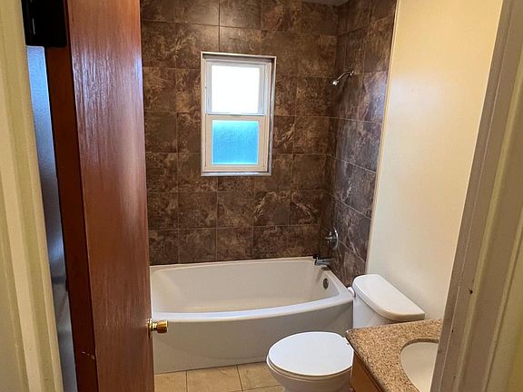 3rd image of 156 Boston Ave #2