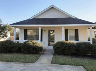 215 Chadwyck Cir, Bonaire, GA