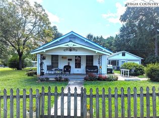 3013 2nd Ave SW, Hickory, NC 28602