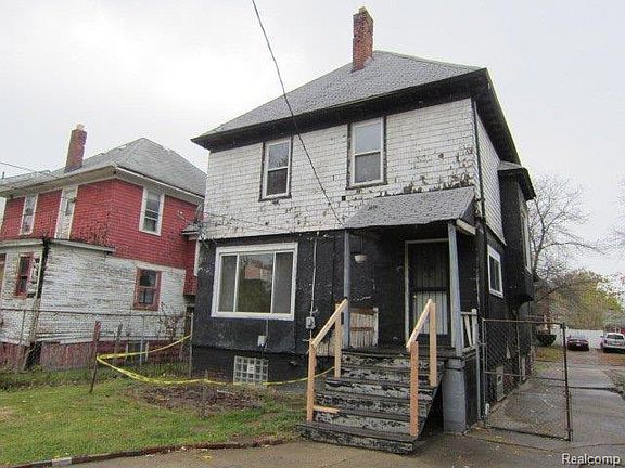 2nd image of 600 Woodland St
