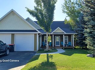 825 Streamside St, Driggs, ID 83422