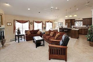 2nd image of 337 Lakeshore Dr