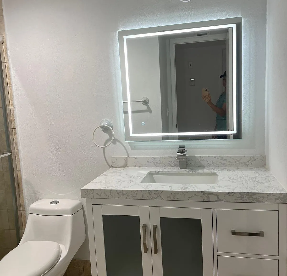 1 bed, 1.0 bath, 670 sqft, $1,900 — Photo 2