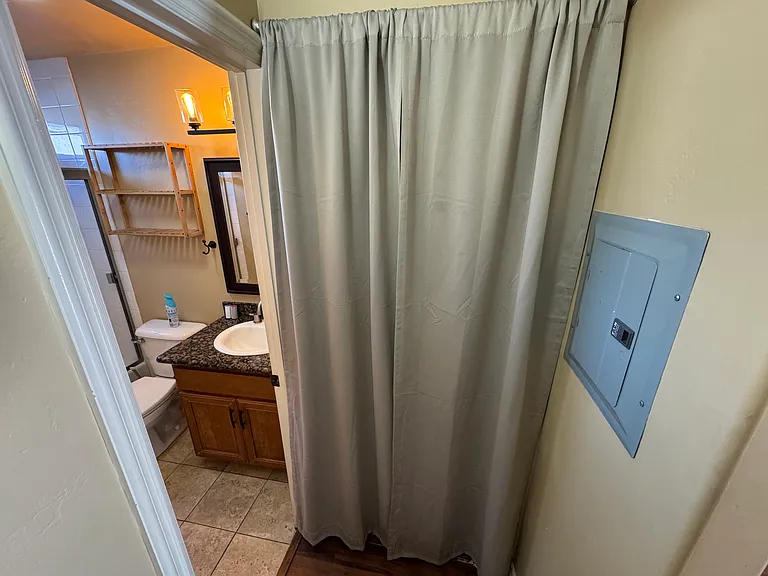 1450 Iris Ave #11 — Photo 28