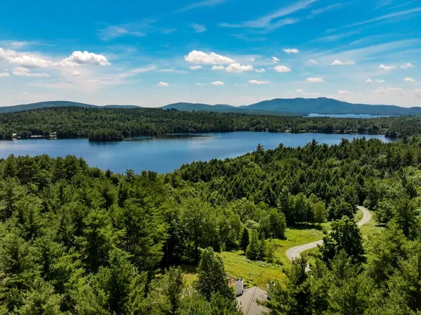 1452 Little Sunapee Road, New London, NH 03257