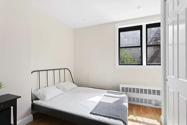 Rented by Cooper & Cooper Real Estate | media 17