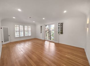 1220 N La Cienega Blvd APT F2, West Hollywood, CA 90069