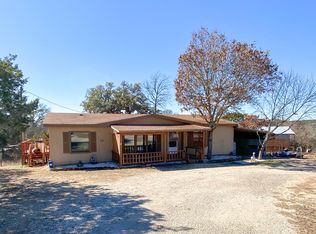 460 Red Bird Loop N, Center Pt, TX 78010