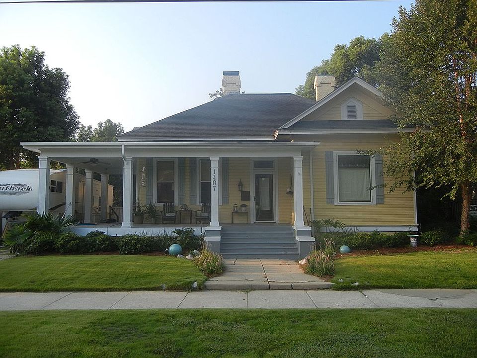 1st image of 1407 E Blount St