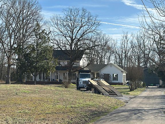 2nd image of 30 Jaggers Ln