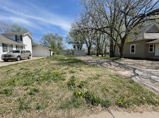 1502 S Hydraulic St, Wichita, KS 67211