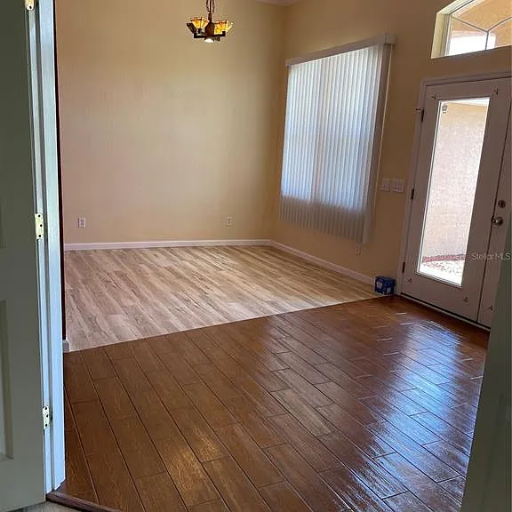 9461 Miami Cir — Photo 17