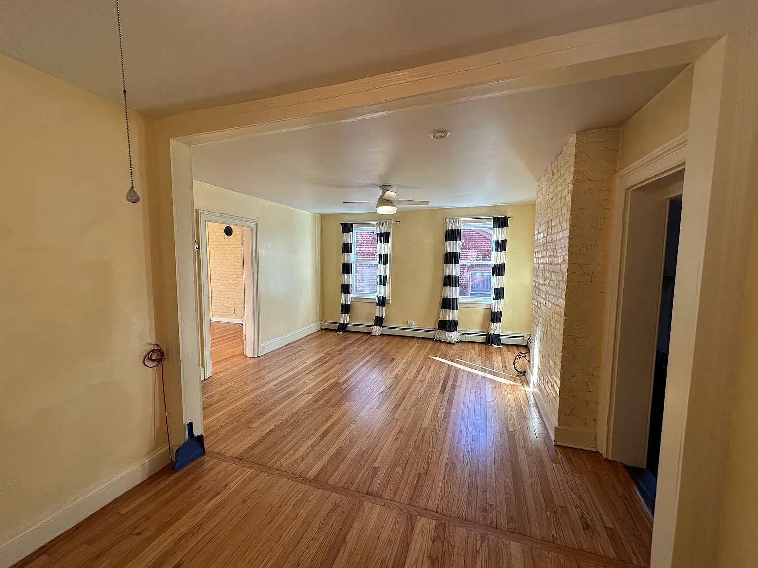 1 bed, 1000 sqft, $1,600 — Photo 3