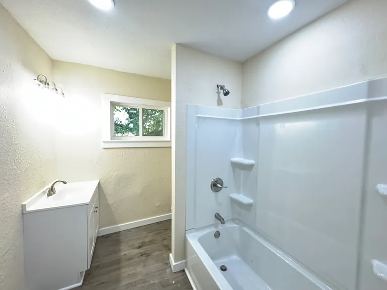 202 W Highland St #1 — Photo 15