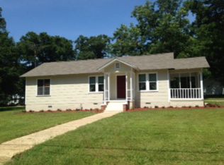 625 2nd St, Chipley, FL 32428