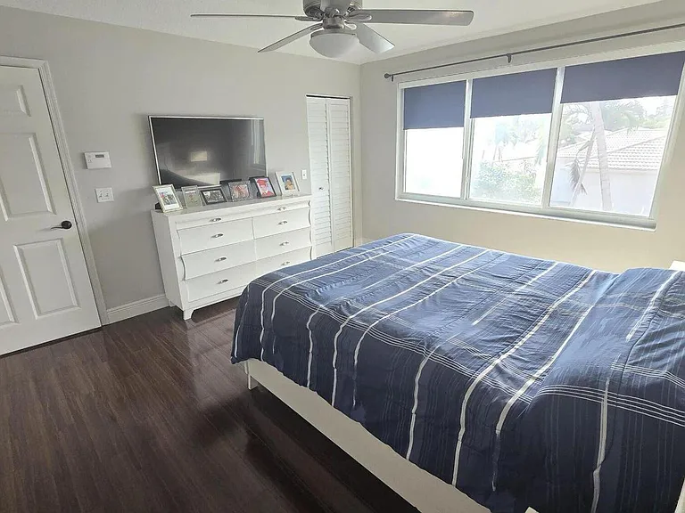 6878 NW 33rd St — Photo 16
