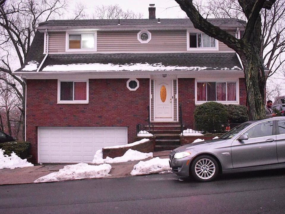 2nd image of 1 N 7th St #2