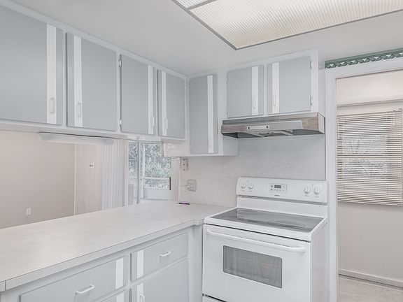 4th image of 1120 SE Sabina Ln