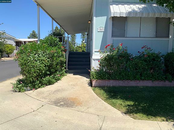 3rd image of 267 Coral Dr