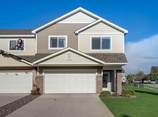 8561 Gateway Cir, Monticello, MN 55362