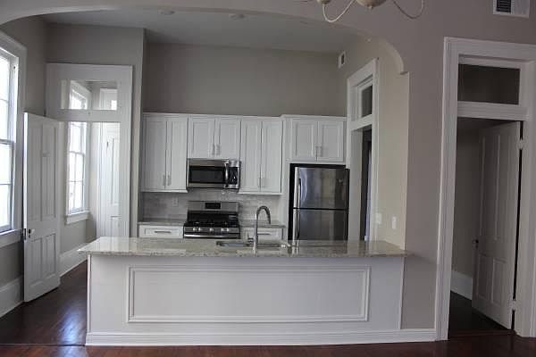 2nd image of 1510 Calhoun St