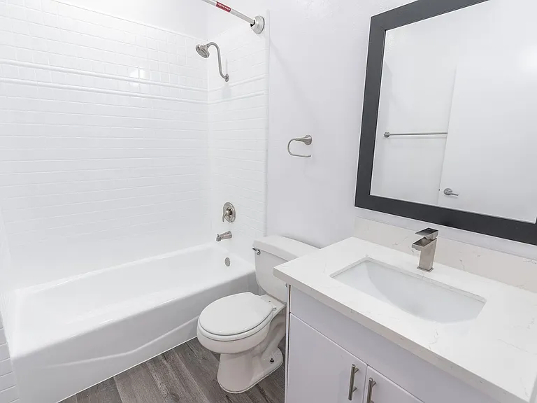 4532 Murietta Ave — Photo 55