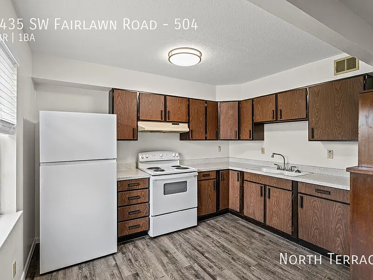 Fairlawn Flats — Photo 63