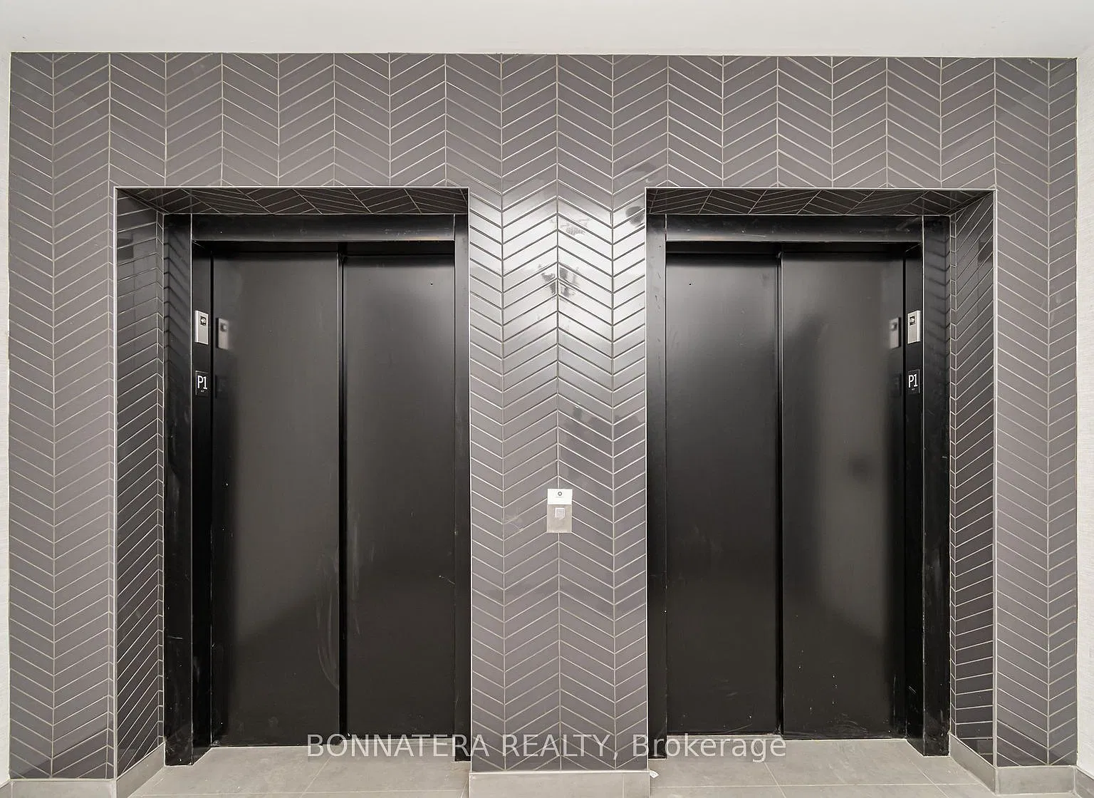 1 bed, $2,000 — Photo 1