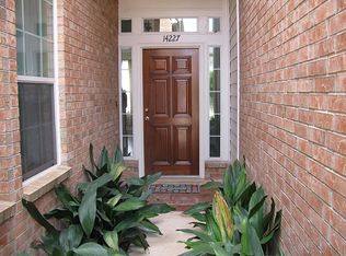 14227 Mossy Gate Ln, Houston, TX 77082
