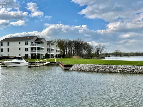 6005 E Harbor Rd Unit 2C, Marblehead, OH 43440