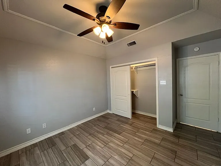 8506 Crownwood Dr — Photo 20