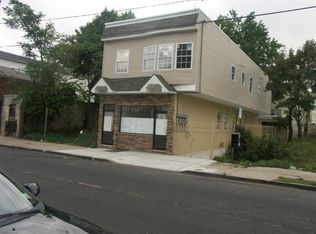 902 Bergen St, Newark, NJ 07112