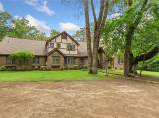 2701 Inwood Dr, Harrison, AR 72601