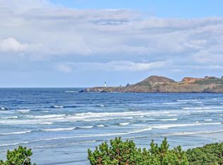 1590 NW Spring St, Newport, OR 97365