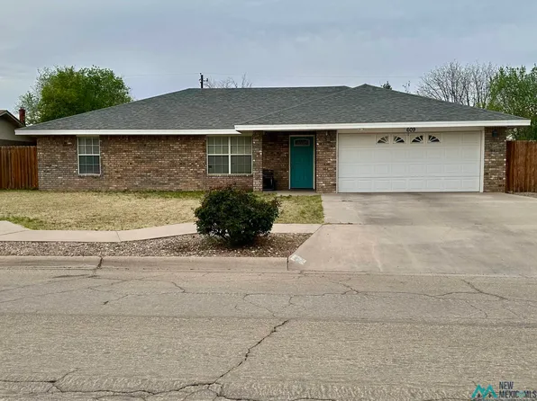 609 Swinging Spear Rd, Roswell, NM 88201