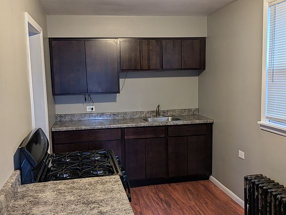 Kitchen - newer cabinets, countertops and appliances