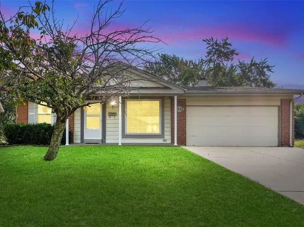 3116 Wendy Ln, Saint Ann, MO 63074