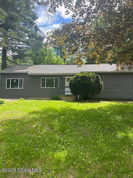 2nd image of 5 Hillandale Drive