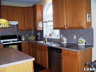 3rd image of 2265 Sheffield Dr