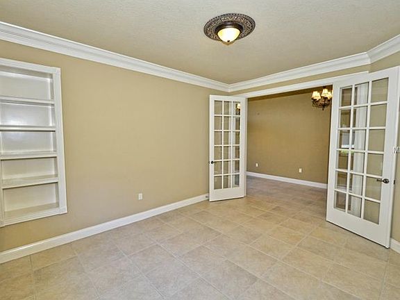 5th image of 8260 Lake James Dr