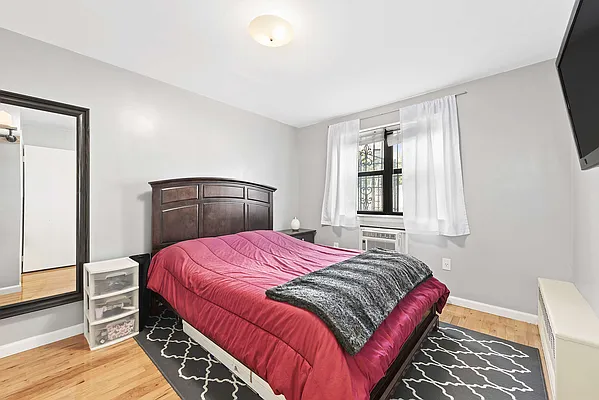 Rented by Compass | media 14